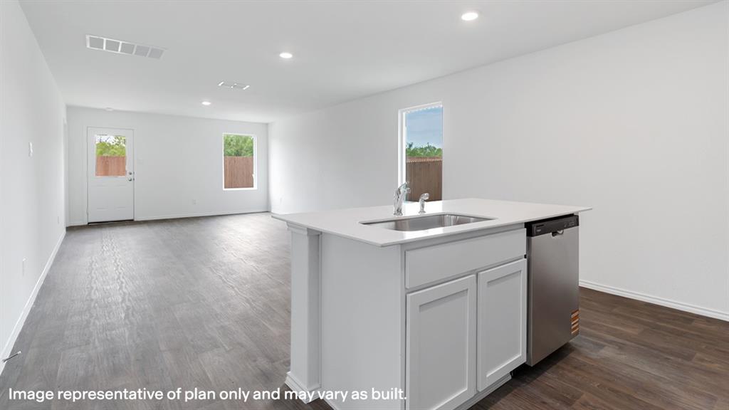 Leonard Crossing - Residential