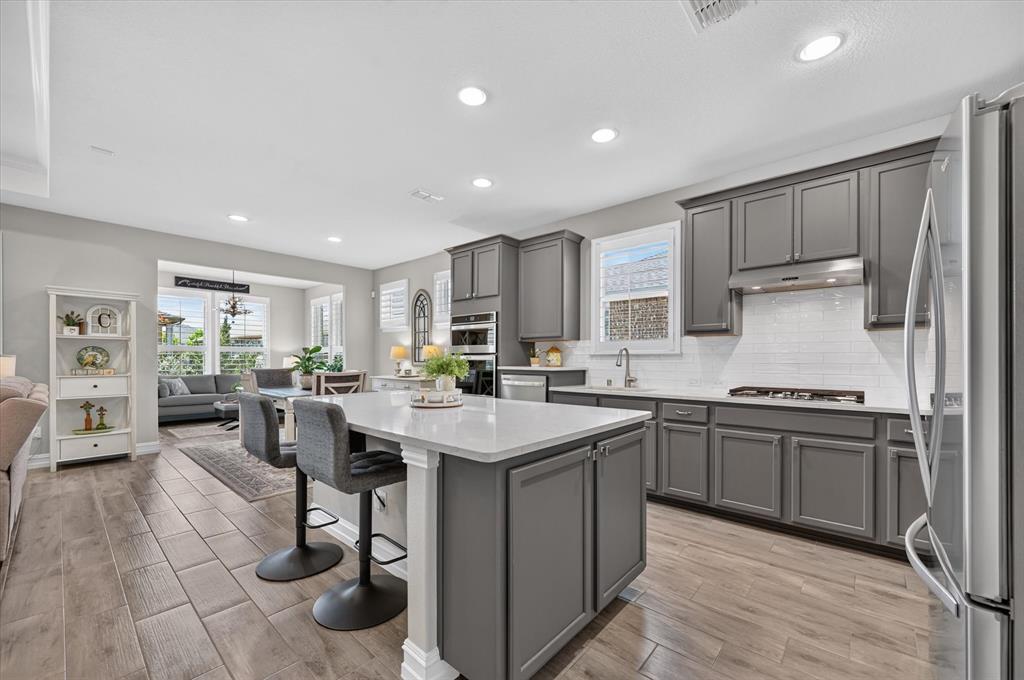 1725 Port Royal Lane