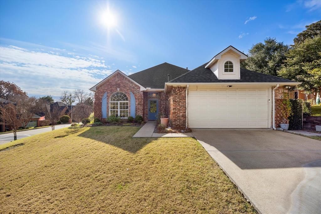 Photo of 101 France Court, Rockwall, TX 75032 (MLS # 21147173)