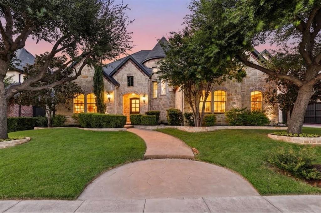 4528 Warwick Lane