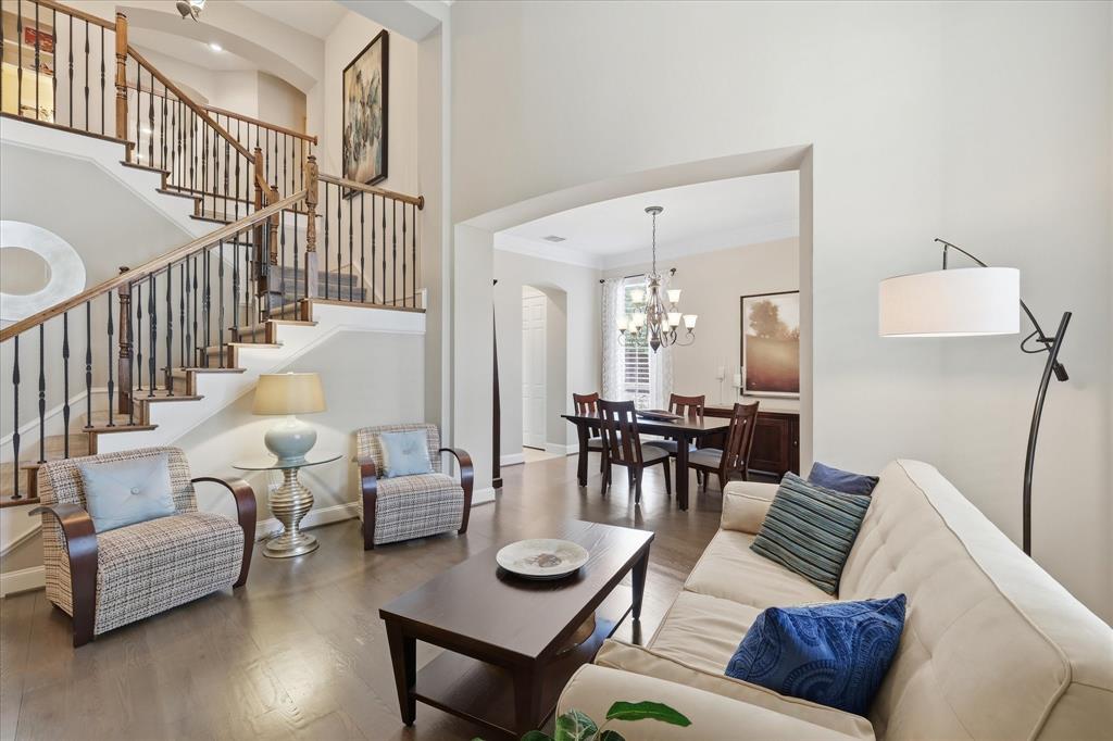 901 Foxworth Court