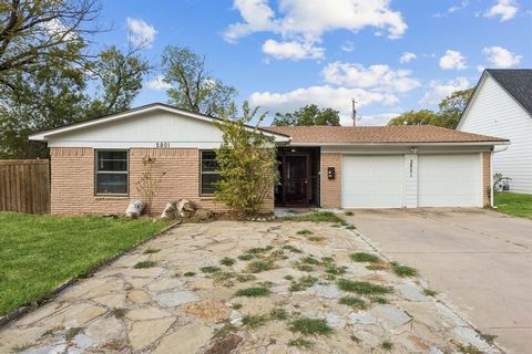 2801 Clearbrook Drive Irving TX 75062