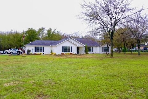 A home in Terrell