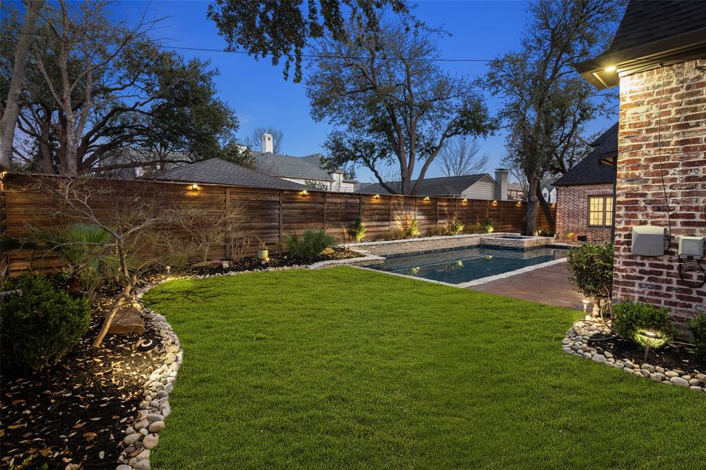 Pemberton NO #3 - Residential