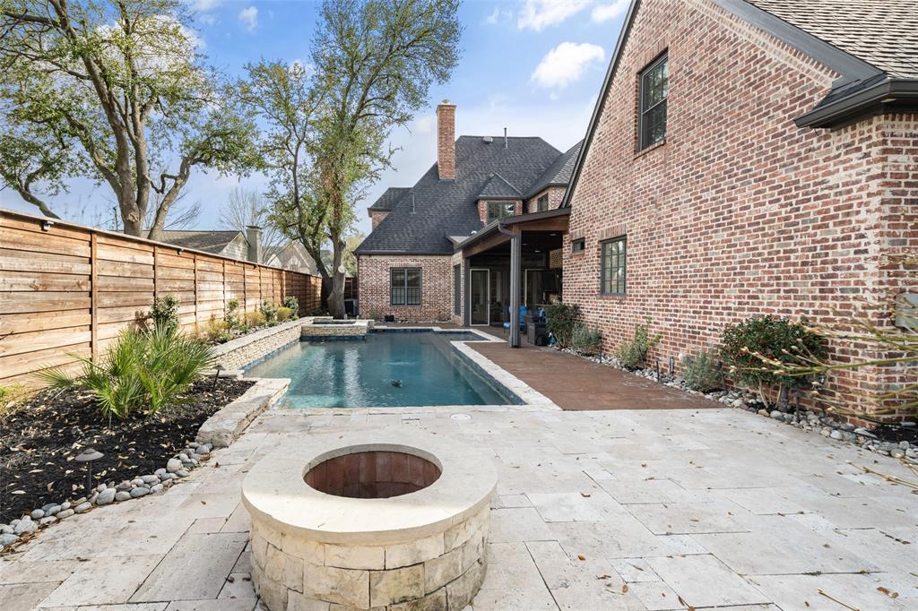 Pemberton NO #3 - Residential