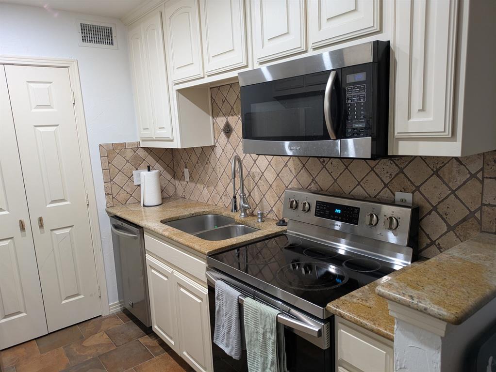 Cimarron Court Condo Ph 1 - Residential