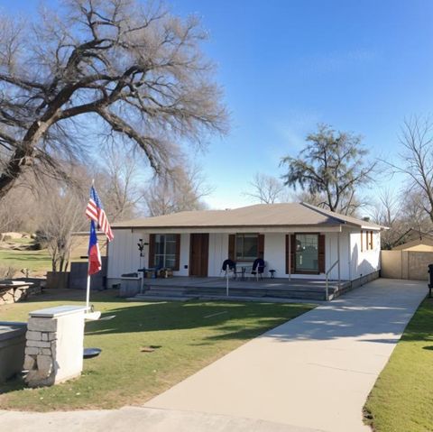 Photo of 507 Bost Street, Rockwall, TX 75087 (MLS # 21131830)