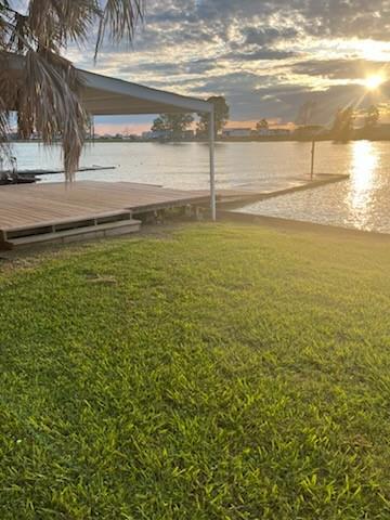 2054 Pelican Isle