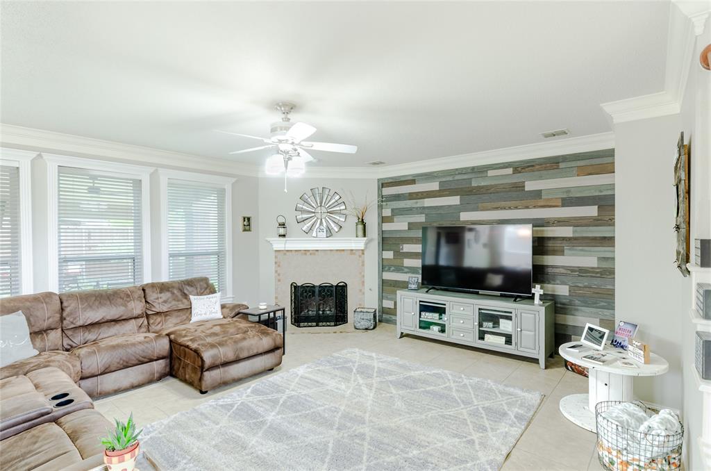 1422 Autumnmist Drive