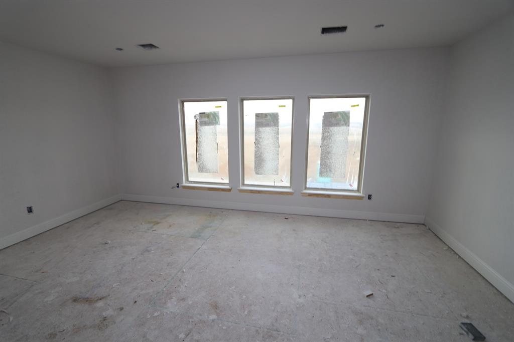 Photo 4 of 20 of 709 Rosemary Road house