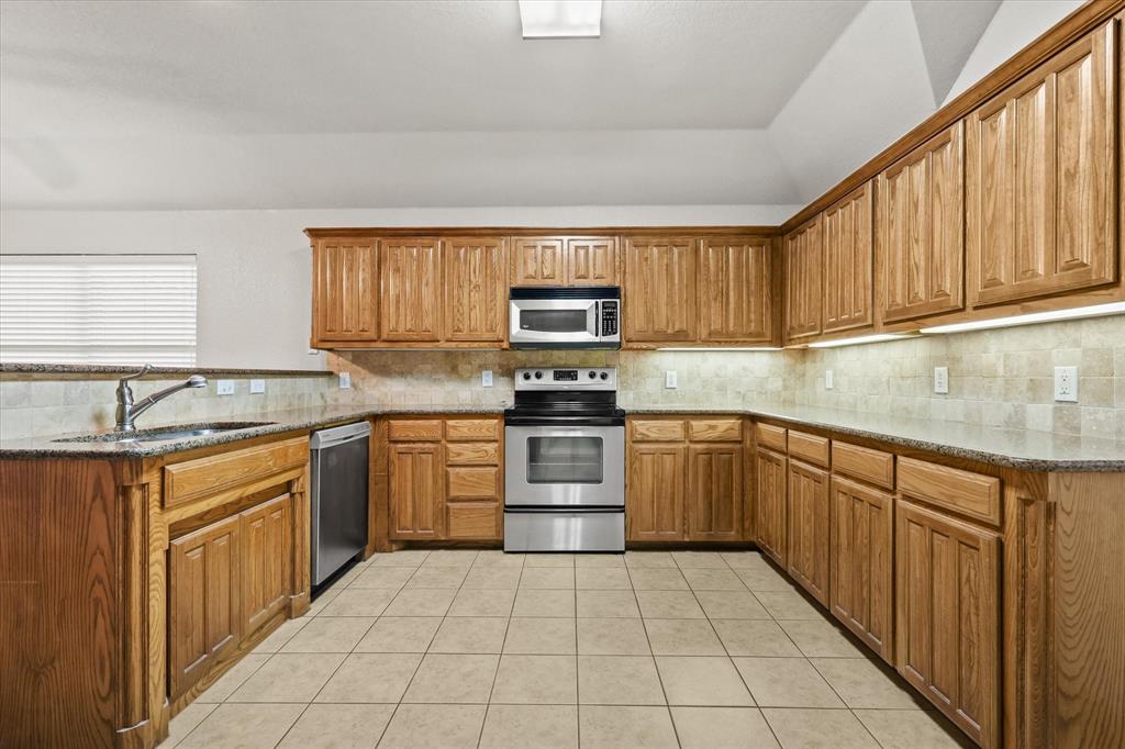 Cali Grove Estates - Residential Lease