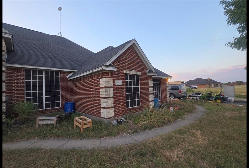 2727 W Ridgeview Circle