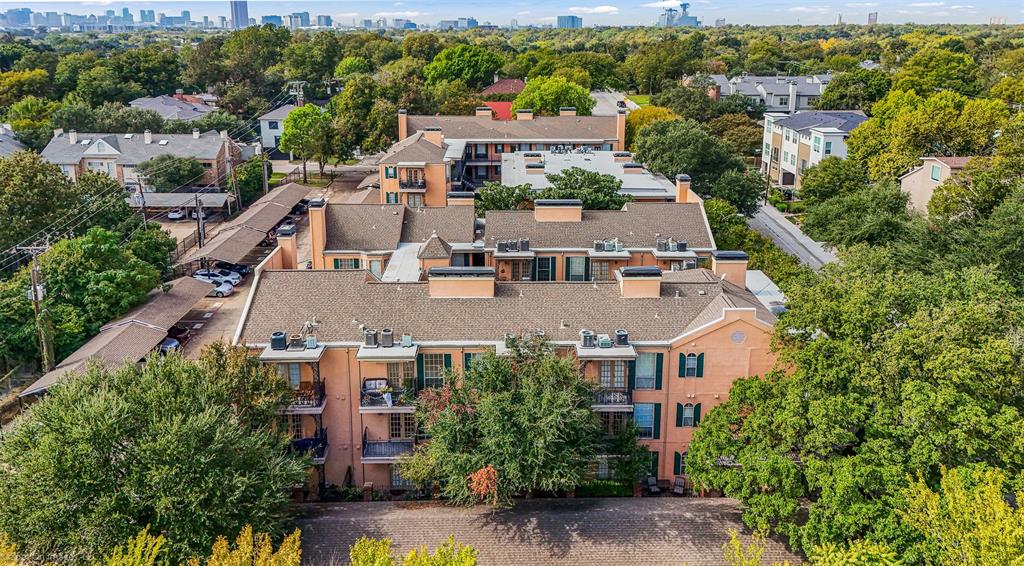 6318 Richmond Avenue 4202