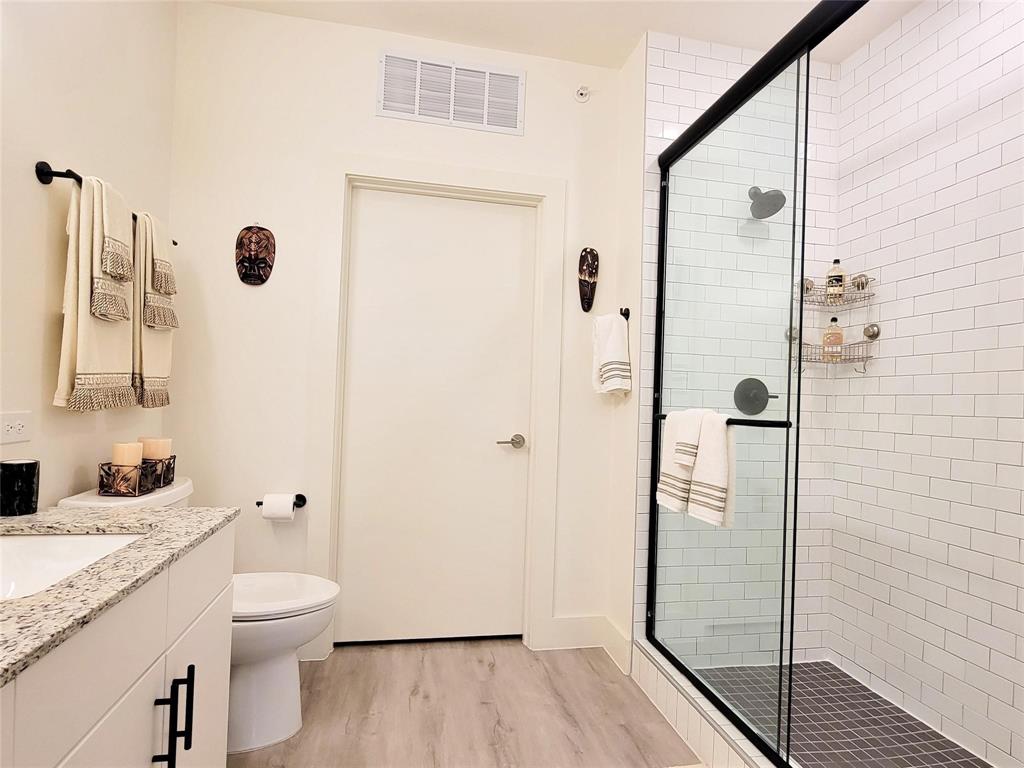 Sojurn At The Realm Condominiu - Residential