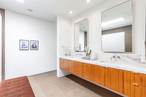 Tiny photo for 2845 Lee Street, Dallas, TX 75206 (MLS # 21192031)