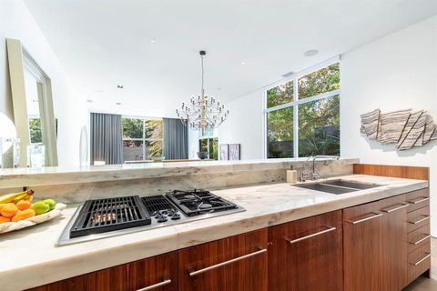 Tiny photo for 2845 Lee Street, Dallas, TX 75206 (MLS # 21192031)