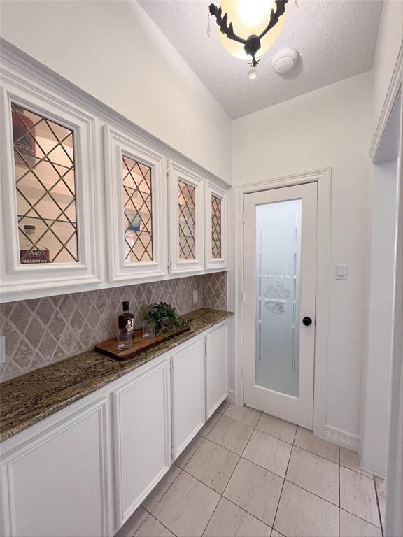 585 Oak Hill Dr, Southlake, TX, 76092, USA, 5 Bedrooms Bedrooms, ,4 BathroomsBathrooms,Residential,Pending,585 Oak Hill Dr,21278425