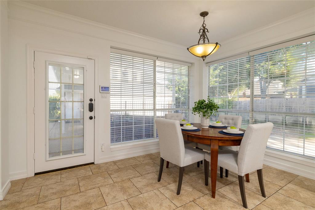 585 Oak Hill Dr, Southlake, TX, 76092, USA, 5 Bedrooms Bedrooms, ,4 BathroomsBathrooms,Residential,Pending,585 Oak Hill Dr,21278425