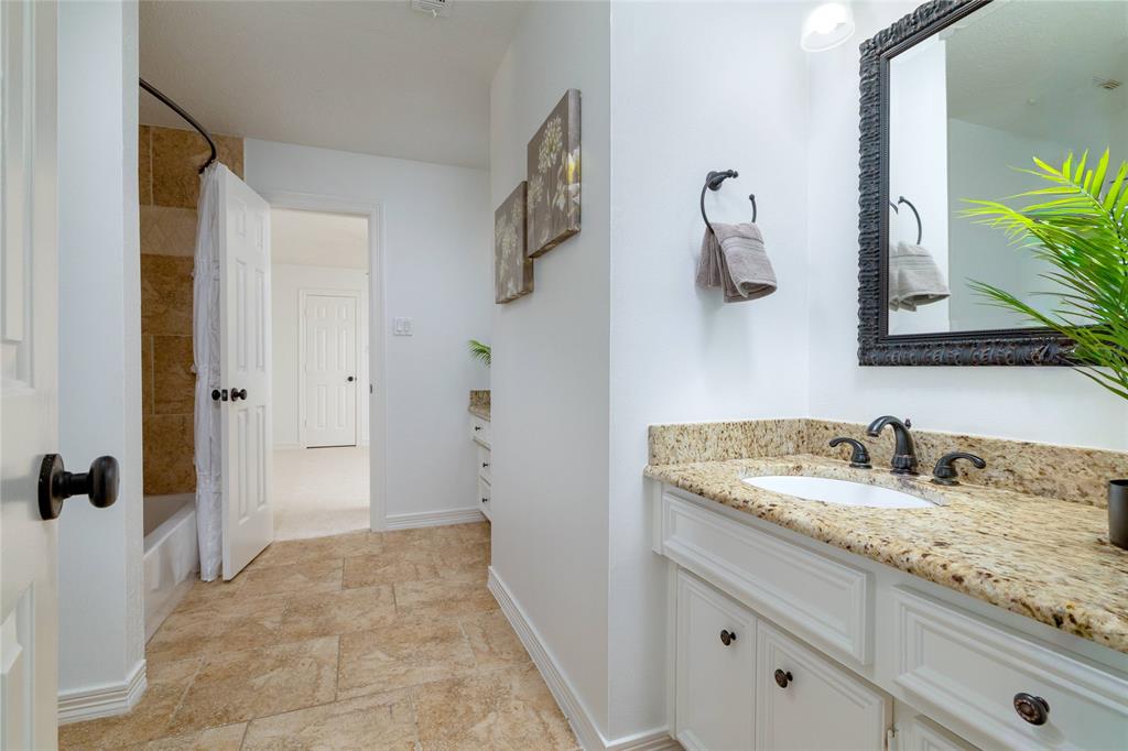 585 Oak Hill Dr, Southlake, TX, 76092, USA, 5 Bedrooms Bedrooms, ,4 BathroomsBathrooms,Residential,Pending,585 Oak Hill Dr,21278425
