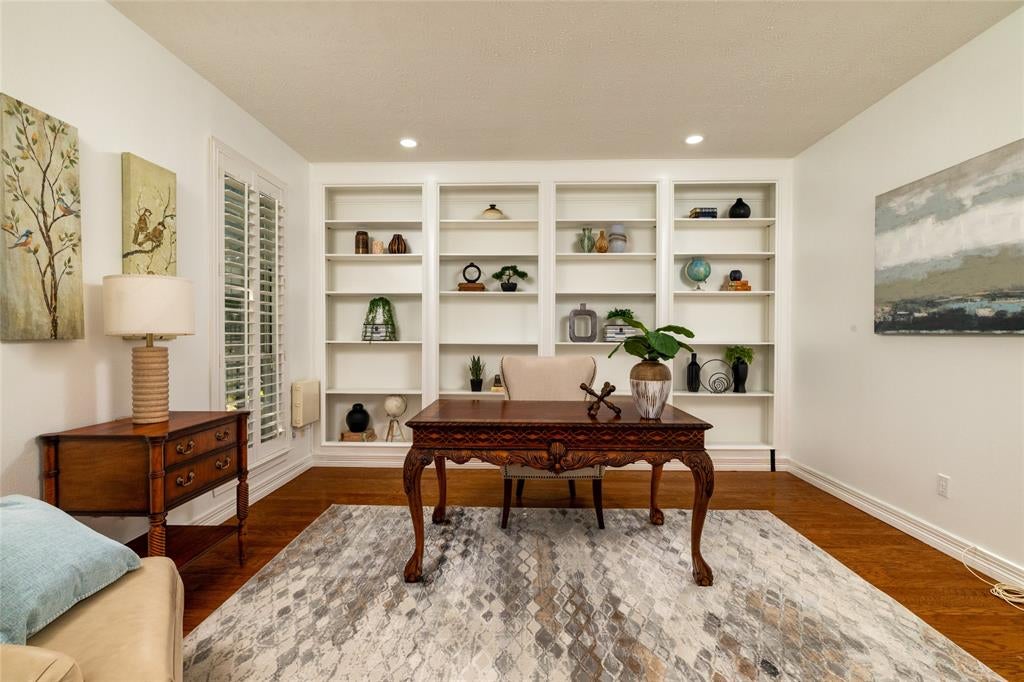585 Oak Hill Dr, Southlake, TX, 76092, USA, 5 Bedrooms Bedrooms, ,4 BathroomsBathrooms,Residential,Pending,585 Oak Hill Dr,21278425