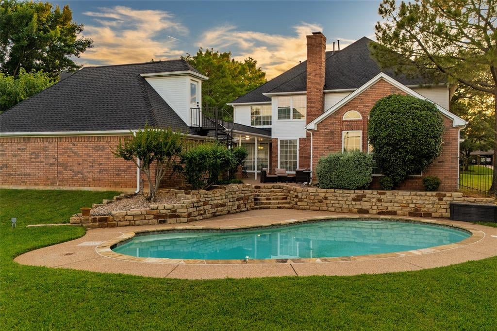 585 Oak Hill Dr, Southlake, TX, 76092, USA, 5 Bedrooms Bedrooms, ,4 BathroomsBathrooms,Residential,Pending,585 Oak Hill Dr,21278425