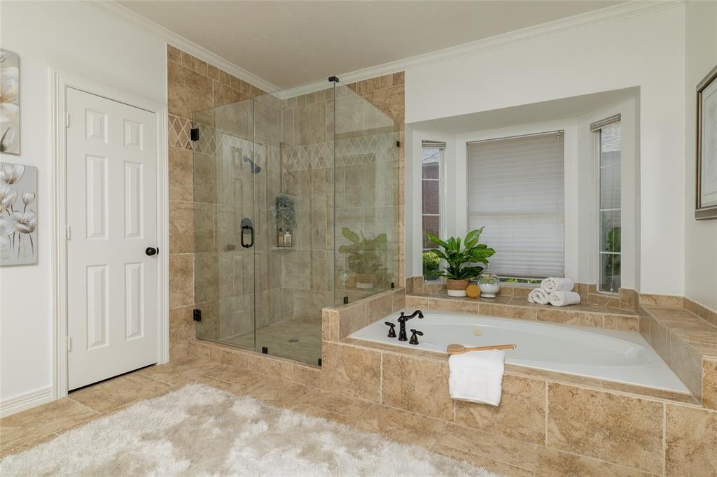 585 Oak Hill Dr, Southlake, TX, 76092, USA, 5 Bedrooms Bedrooms, ,4 BathroomsBathrooms,Residential,Pending,585 Oak Hill Dr,21278425