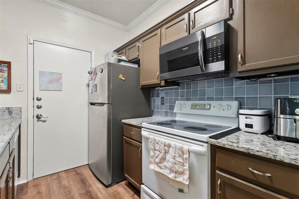 Oaks On Montfort Ph 02 03 04 - Residential