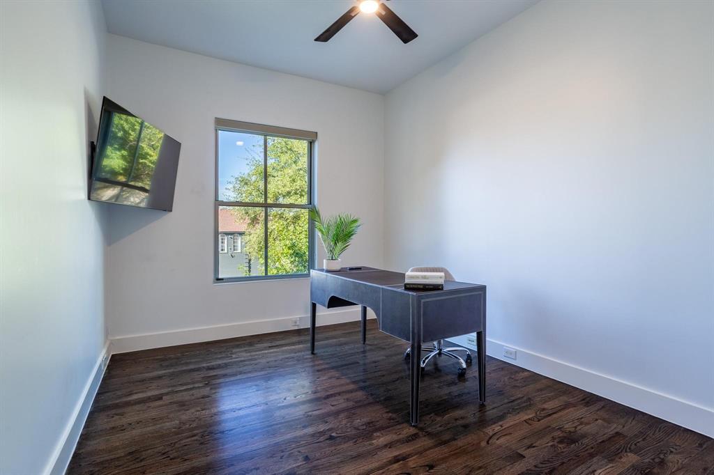 Pecan Plaza - Residential