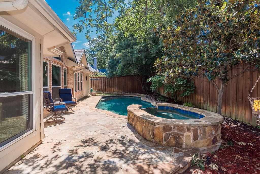 3700 Villanova Drive