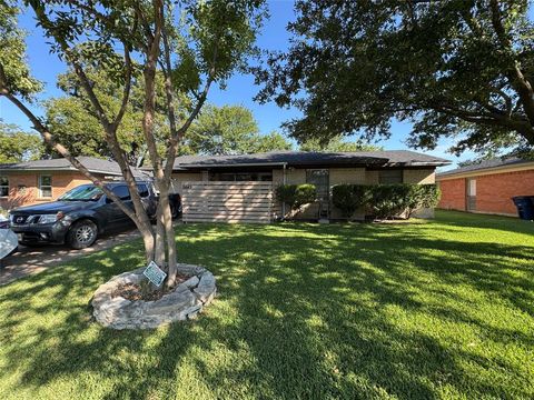 2649 Hillsboro Avenue Dallas TX 75228