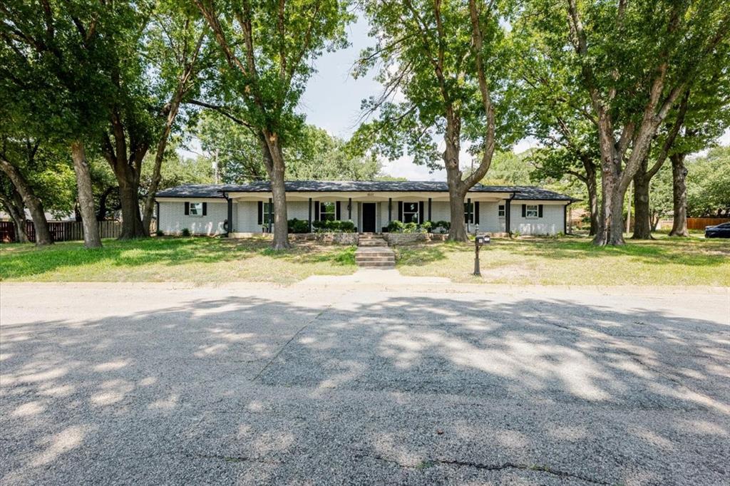 1507 Greenbrier Drive