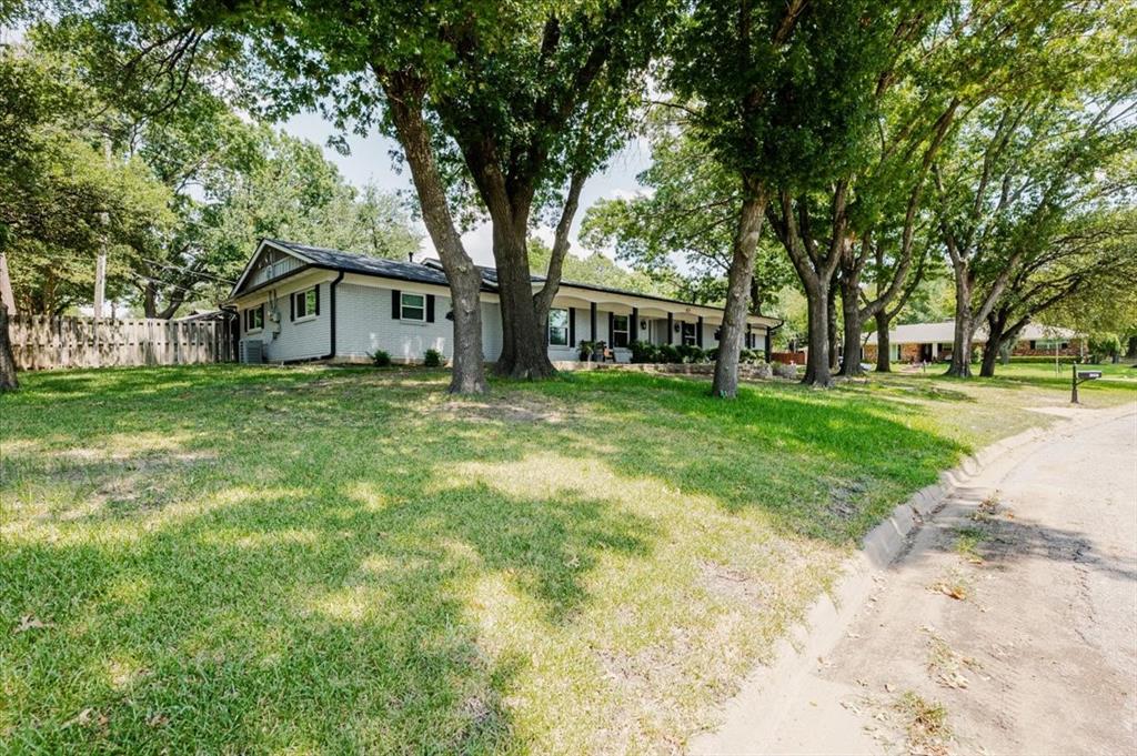 1507 Greenbrier Drive