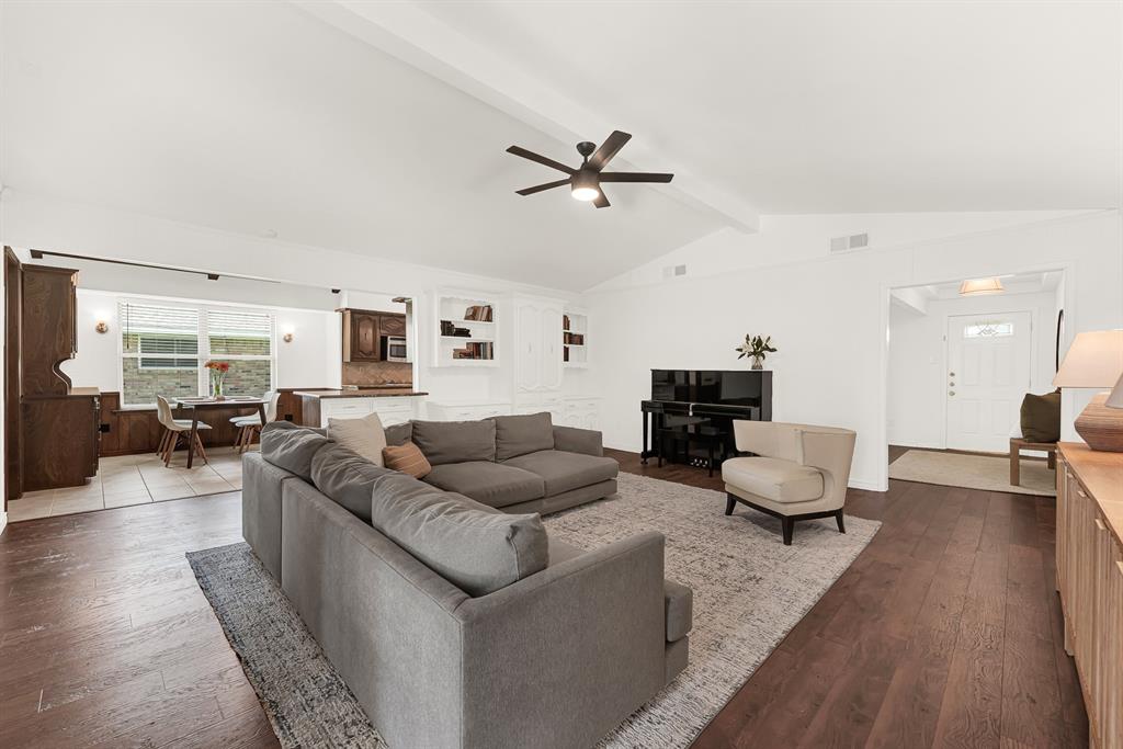 2814 Forest Grove Drive