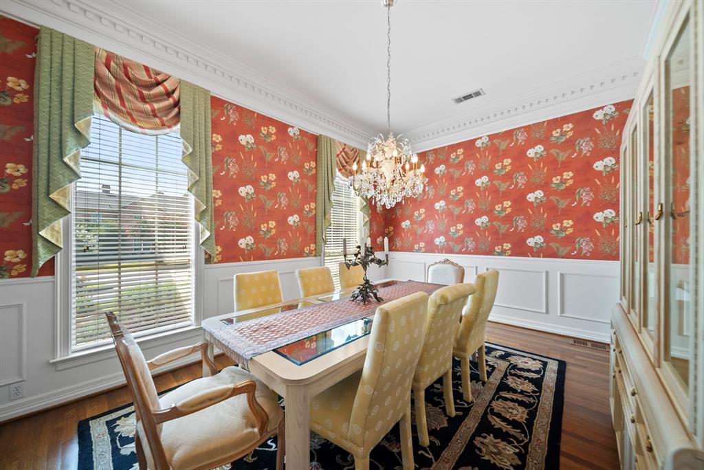 1204 Lakeridge Drive