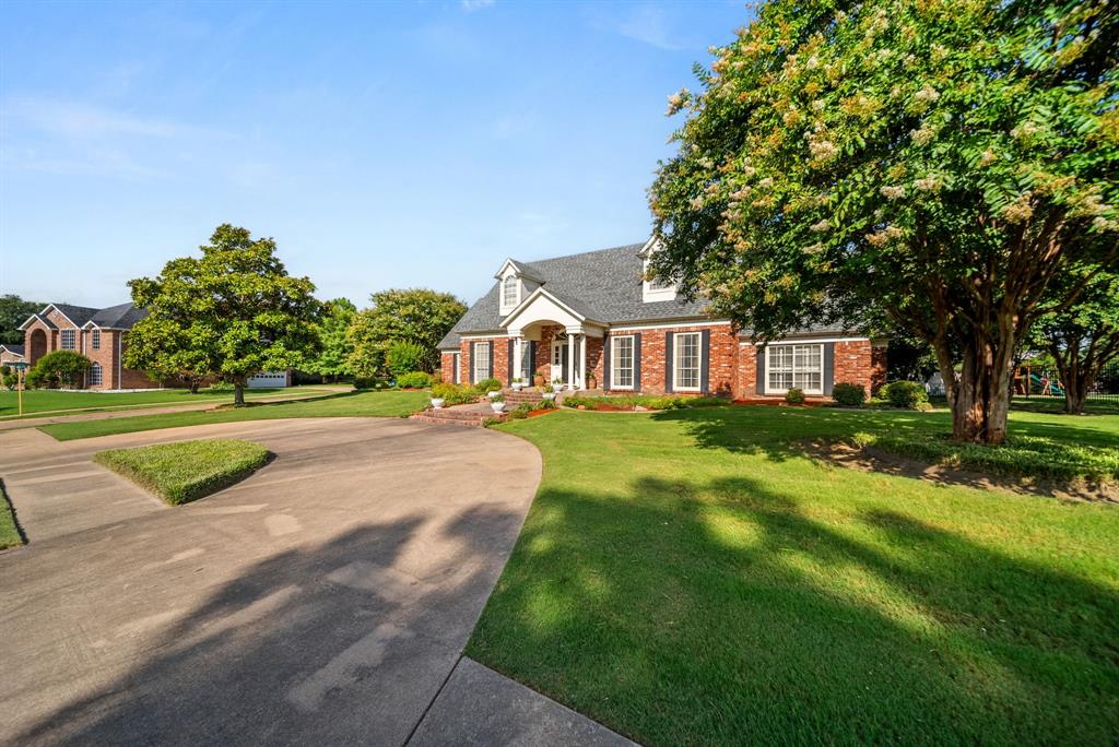 1204 Lakeridge Drive