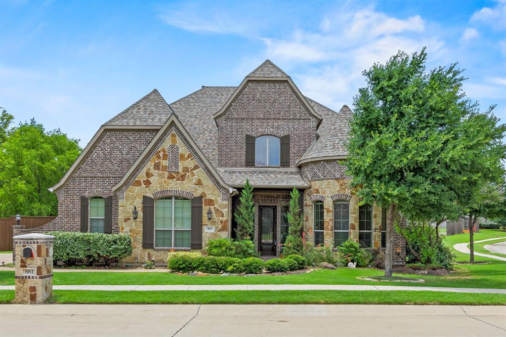 881 Derick Lane