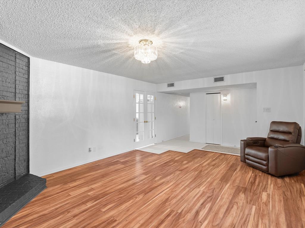 1438 Blanco Lane