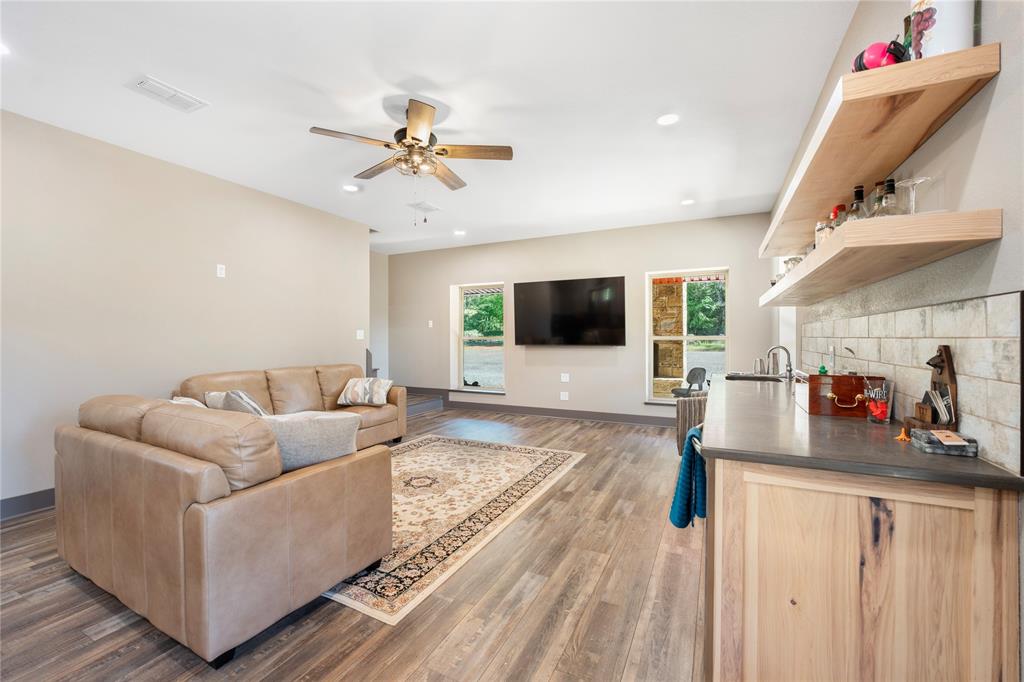 (R15_A) RURAL NEIGHBORHOOD RISD CLASS A - Farm