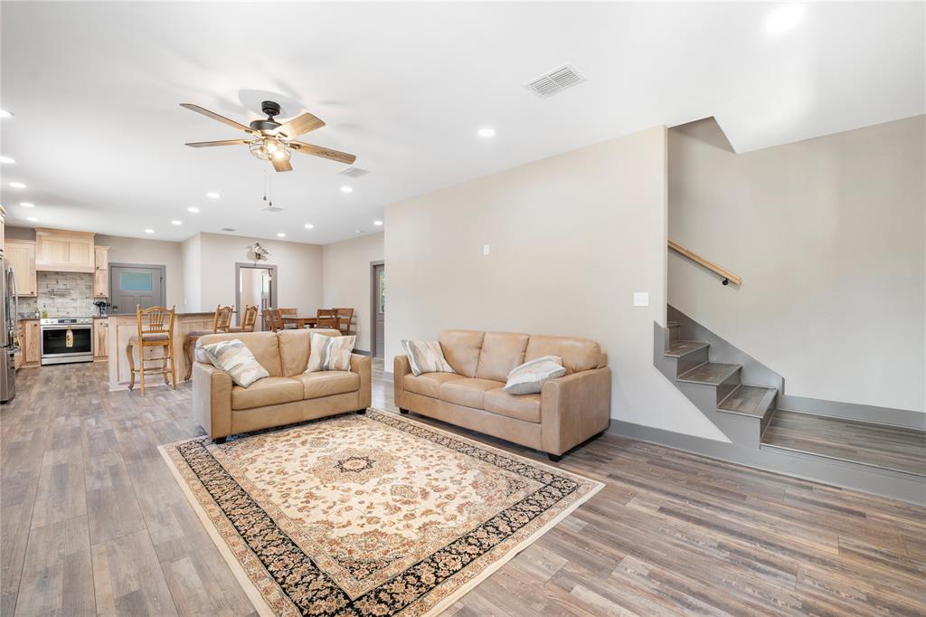 (R15_A) RURAL NEIGHBORHOOD RISD CLASS A - Farm