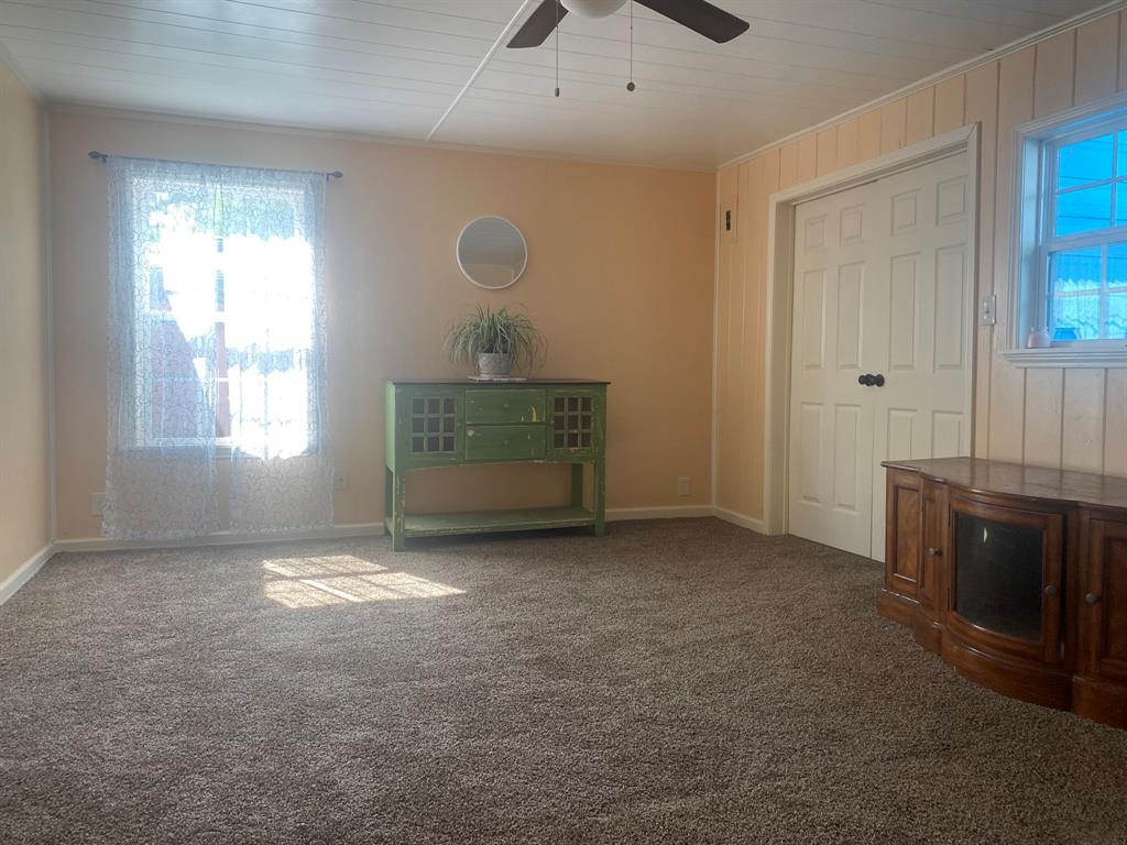 RANFT PK LAKE AREA - Residential