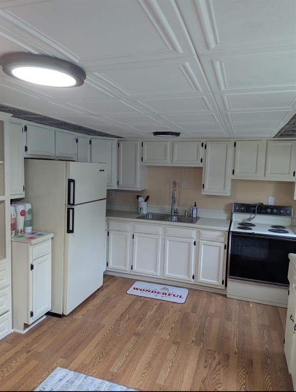 RANFT PK LAKE AREA - Residential