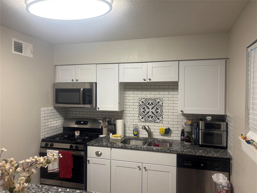 Chamberlain Arlington Heights 2nd - Residential Lease