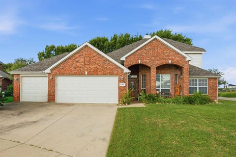 Photo of 8100 Yucatan Court, Arlington, TX 76002 (MLS # 21304164)