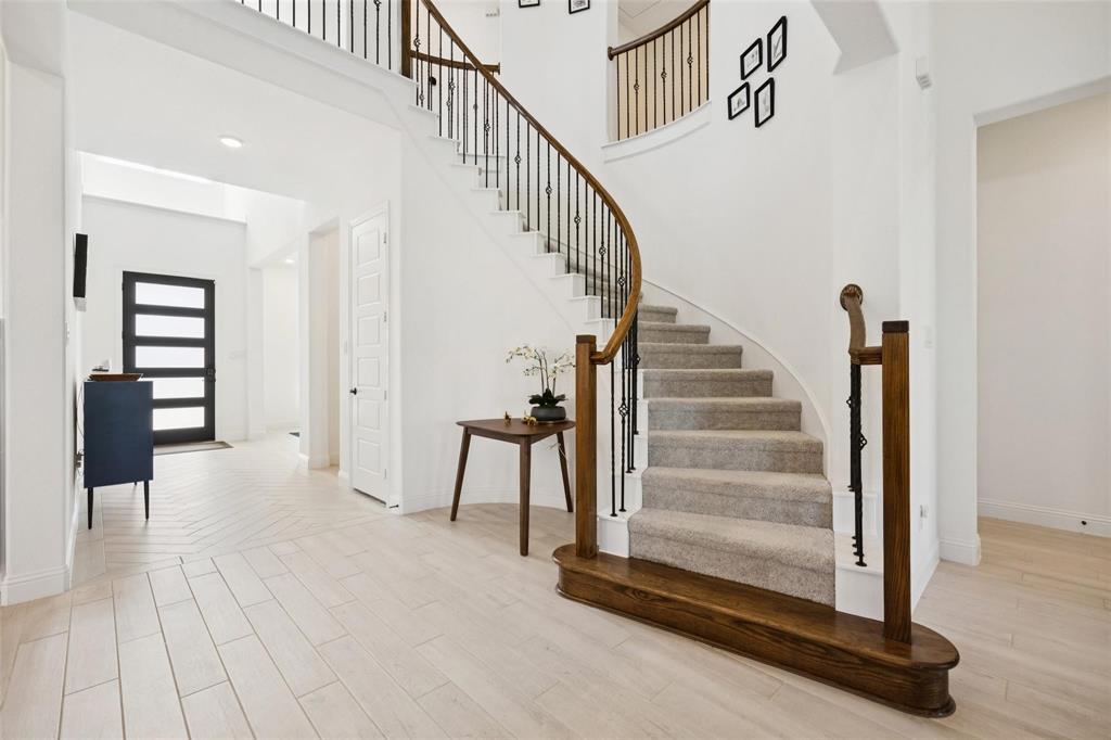 6805 Lost Falls Drive