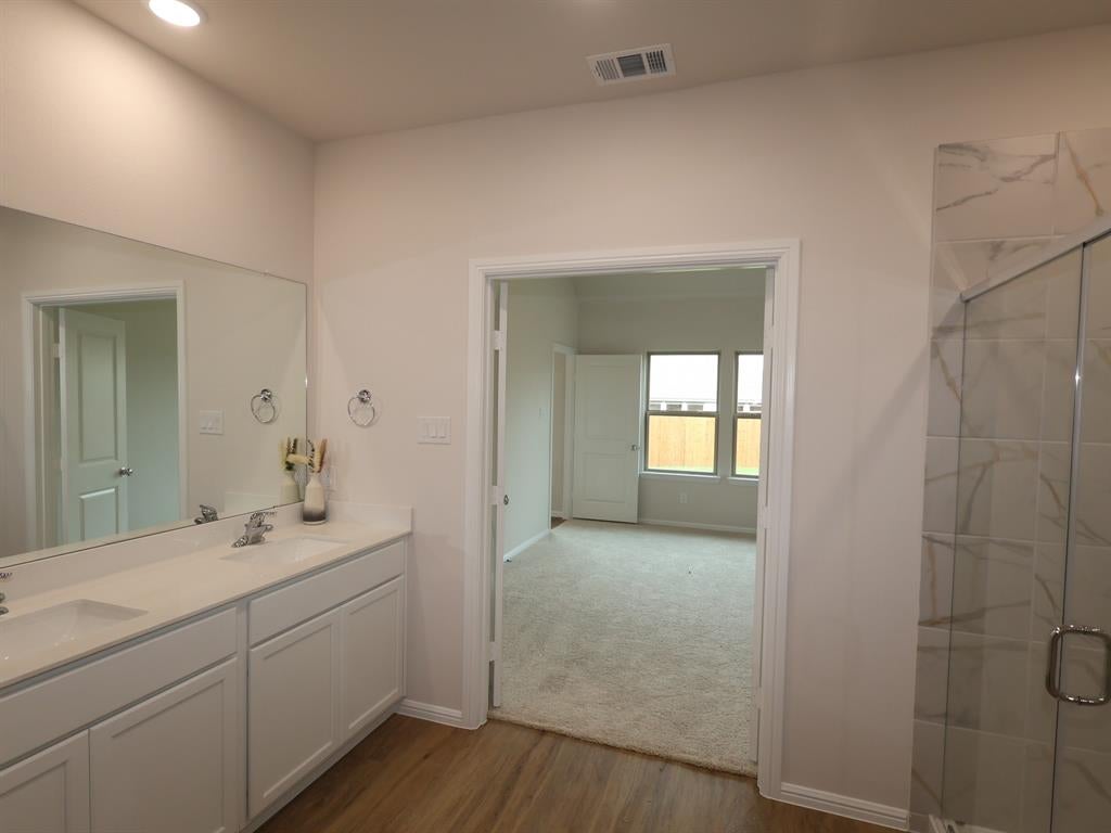 100 Biscayne Lane