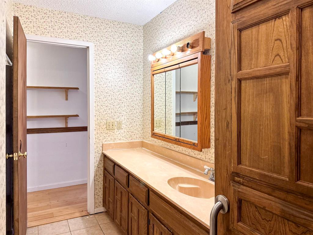 Alvarado Oaks - Residential