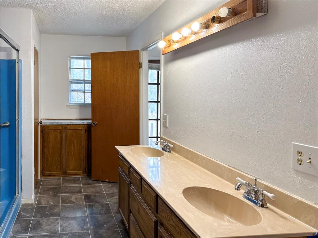 Alvarado Oaks - Residential