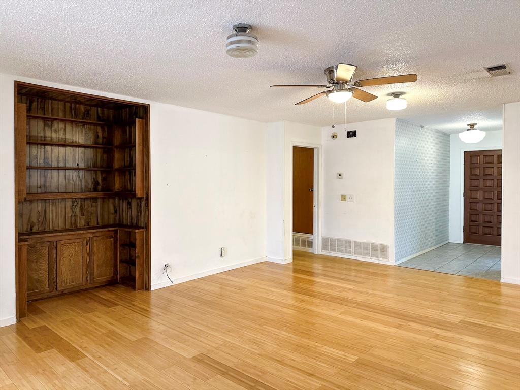 Alvarado Oaks - Residential