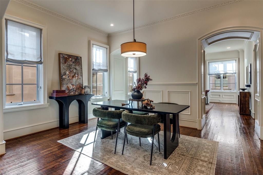 Highland Gates On Katy Trail Condo - Residential