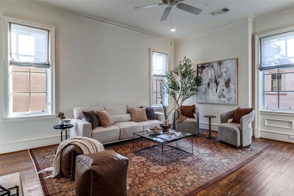 Highland Gates On Katy Trail Condo - Residential